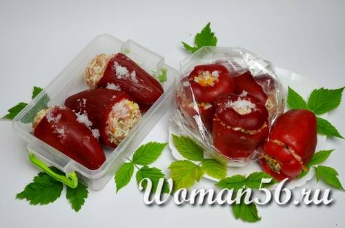 срок хранения перца фаршированного мясом в морозилке. 80c5ae5522a3e757476f6c28b08fcc8d. срок хранения перца фаршированного мясом в морозилке фото. срок хранения перца фаршированного мясом в морозилке-80c5ae5522a3e757476f6c28b08fcc8d. картинка срок хранения перца фаршированного мясом в морозилке. картинка 80c5ae5522a3e757476f6c28b08fcc8d. Для хранения в морозильной камере из собранного урожая выбирают самые мясистые, плотные, здоровые плоды без повреждений, следов плесени и грибка. Стручки подбирают одинакового размера. Перцы промывают под проточной теплой водой, дают высохнуть или протирают сухим мягким полотенцем. После этого удаляют плодоножку и очищают от семян.