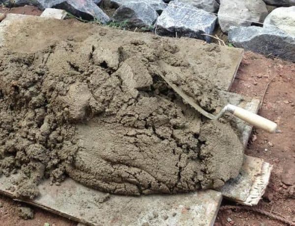 cac76b0c303d09e7f2f11961b98a1782 можно ли класть кирпич на пескобетон м300 на улице