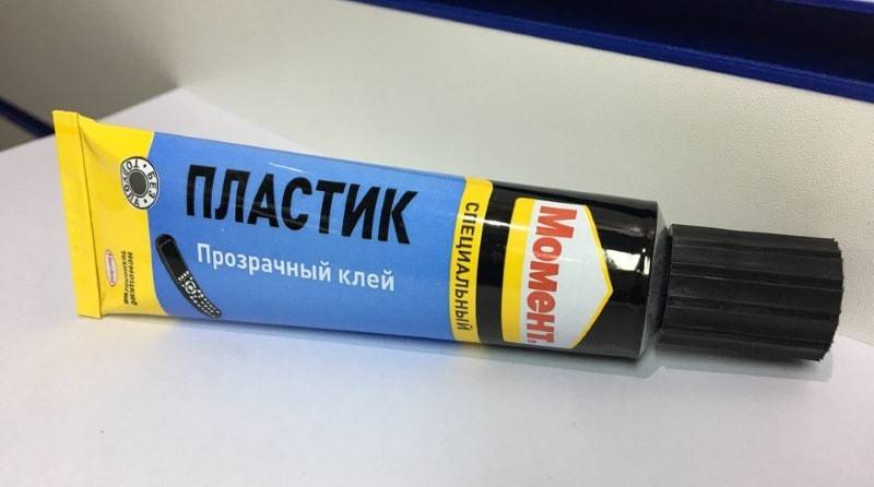Чем склеить оргстекло между собой
