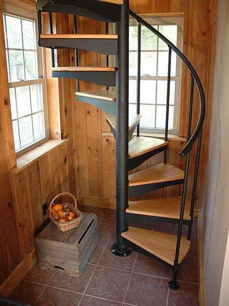 Каркас для лестницы из металла