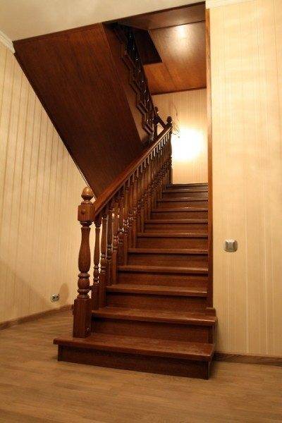 Виды деревянных лестниц на второй этаж