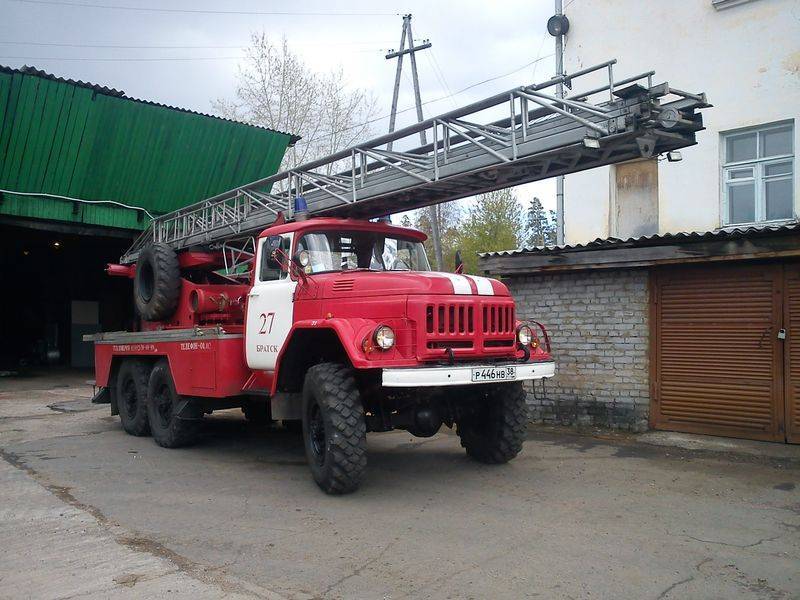 Инструкцией по эксплуатации пожарного автомобиля