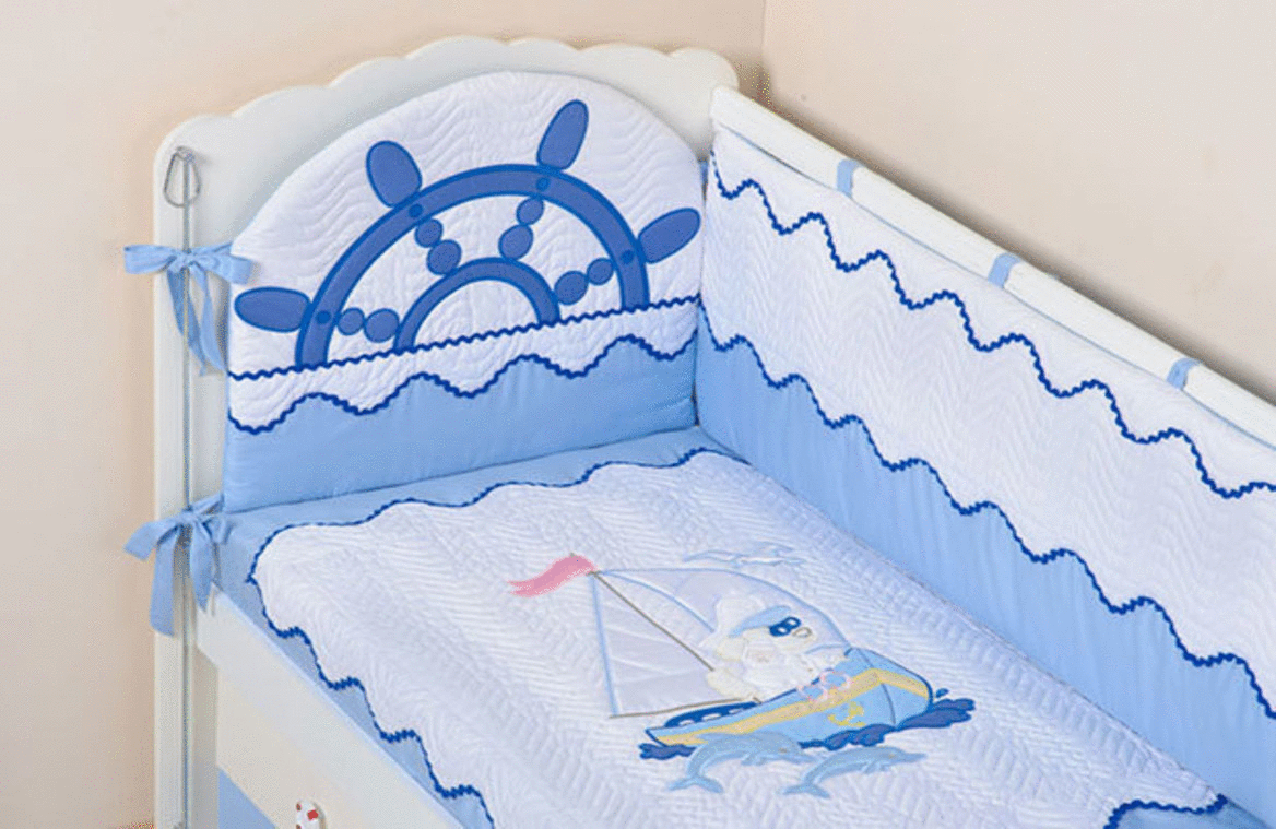 Комплект белья в детскую кроватку