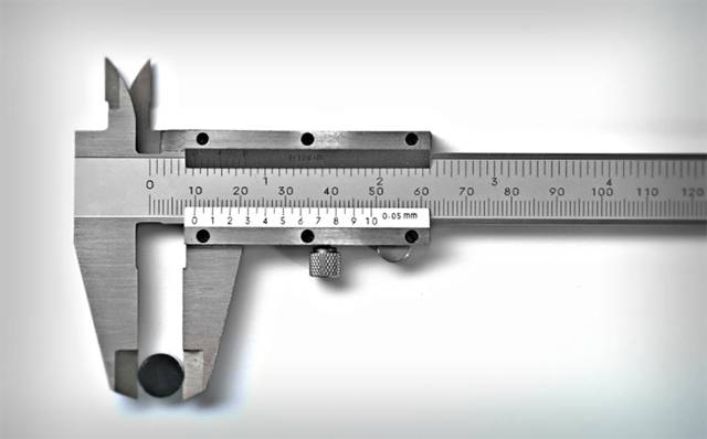 штангенциркуль измеряет площадь поперечного сечения