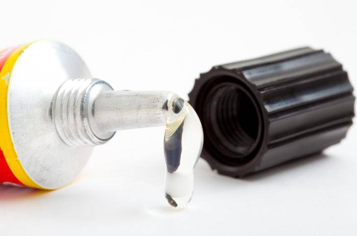 ca1e5b0ec68ae11bb6802f5b96175123 клей что делать клеить