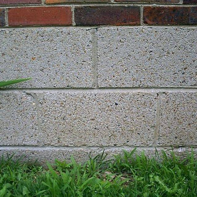 Краска для бетона на улице: плюсы окрашивания и выбор состава, пошаговая инструкция выполнения работ