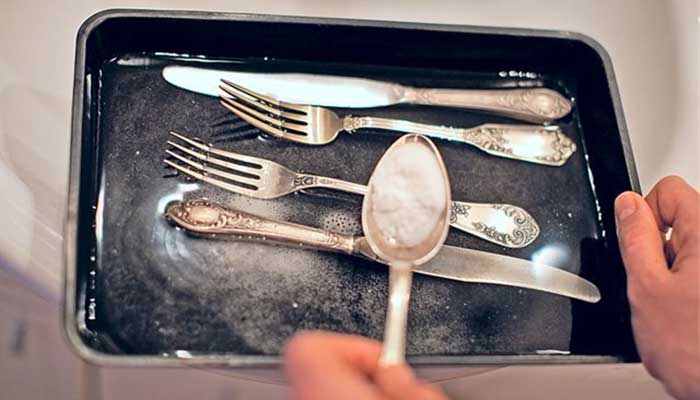 Как быстро почистить серебро от черноты в домашних условиях
