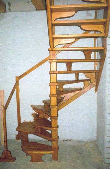 Фото готовой деревянной лестницы