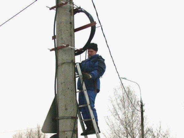 Навесная лестница на столбе: фото Навесная лестница на столбе: фото